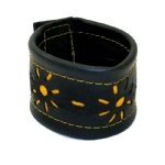 Recycled Tire Tube Bracelet with Flowers - India